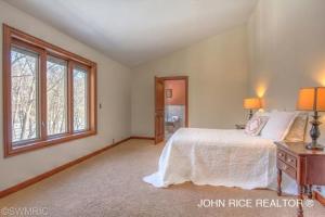 8033 Bolt Dr SE, Ada, MI 49301 photo 12