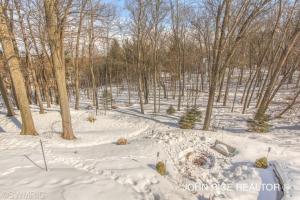 8033 Bolt Dr SE, Ada, MI 49301 photo 22