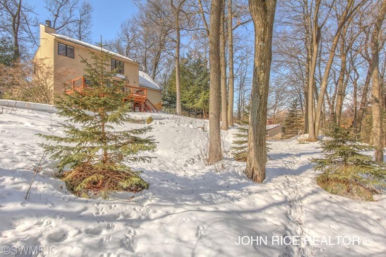 8033 Bolt Dr SE, Ada, MI 49301 photo 24