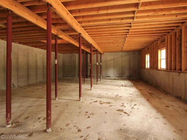 1402 E 32nd St, White Cloud, MI 49349 photo 25