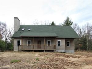 1402 E 32nd St, White Cloud, MI 49349 photo 2