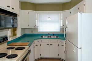 202 E Bertrand Rd, Niles, MI 49120 photo 2