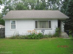 5587 North Ave, Pullman, MI 49450 photo 1