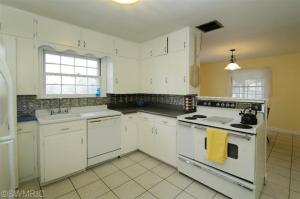 865 Riverview Dr, Plainwell, MI 49080 photo 5