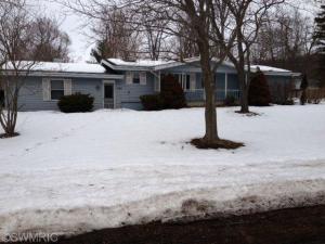 830 Hunt St, Lyons, MI 48851 photo 1