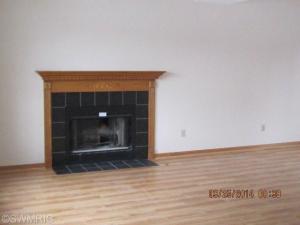 820 E Park Dr, Niles, MI 49120 photo 2