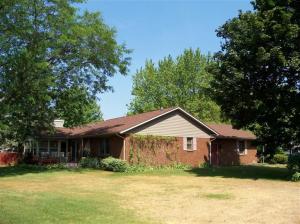 515 Flower St, Three Rivers, MI 49093 photo 3