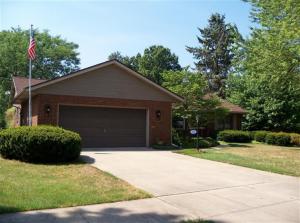 515 Flower St, Three Rivers, MI 49093 photo 2