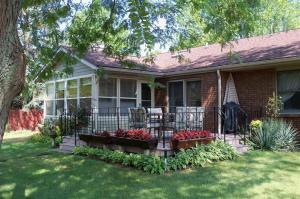 515 Flower St, Three Rivers, MI 49093 photo 4