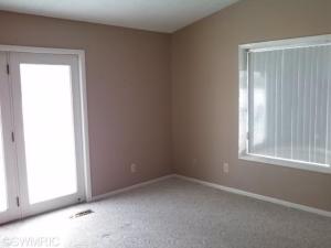 254 Fairway Ct, Plainwell, MI 49080 photo 4