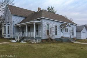 168 E Washington St, Newaygo, MI 49337 photo 5