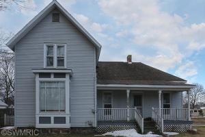 168 E Washington St, Newaygo, MI 49337 photo 1