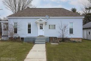 168 E Washington St, Newaygo, MI 49337 photo 7