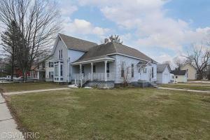 168 E Washington St, Newaygo, MI 49337 photo 4