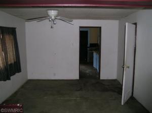 603 E Hatch St, Sturgis, MI 49091 photo 5