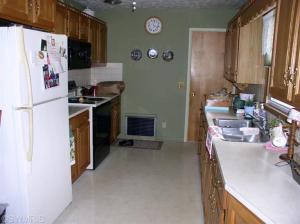 808 Cedar St, Manistee, MI 49660 photo 2