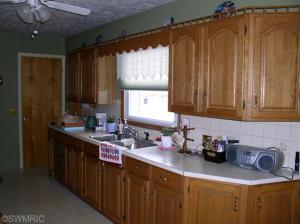 808 Cedar St, Manistee, MI 49660 photo 3