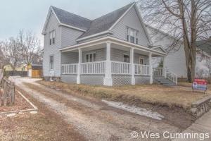 410 S Bridge St, Belding, MI 48809 photo 2