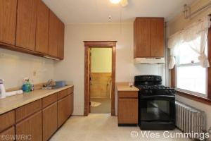 410 S Bridge St, Belding, MI 48809 photo 8