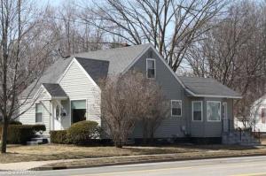 403 Hunt St SE, Lowell, MI 49331 photo 1