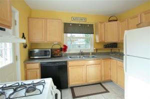 419 W Grant St, Plainwell, MI 49080 photo 6