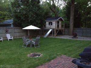 419 W Grant St, Plainwell, MI 49080 photo 21