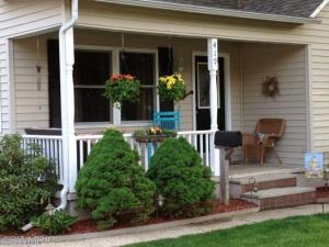 419 W Grant St, Plainwell, MI 49080 photo 3