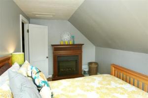 419 W Grant St, Plainwell, MI 49080 photo 14