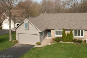 267 Fairway Ct, Plainwell, MI 49080 photo 1