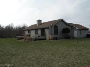 86 106th Ave, Plainwell, MI 49080 photo 14