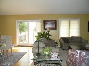 86 106th Ave, Plainwell, MI 49080 photo 3