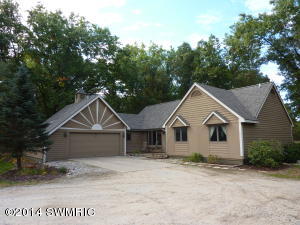 4256 E 48th St, Newaygo, MI 49337 photo 1