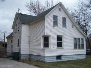 300 Maple St, Spring Lake, MI 49456 photo 2