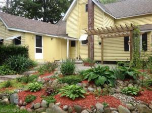 706 S Main St, Plainwell, MI 49080 photo 2