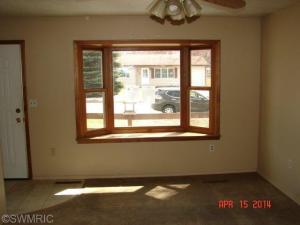 159 Smith St, Coldwater, MI 49036 photo 2
