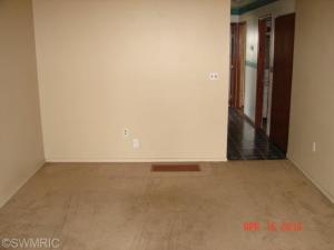 159 Smith St, Coldwater, MI 49036 photo 3