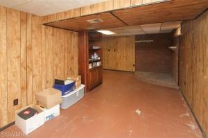 731 Thomas St, Plainwell, MI 49080 photo 11