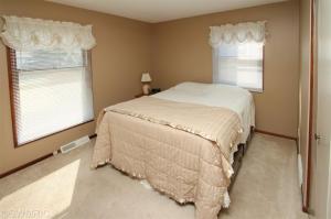 731 Thomas St, Plainwell, MI 49080 photo 7