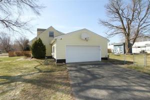 731 Thomas St, Plainwell, MI 49080 photo 14