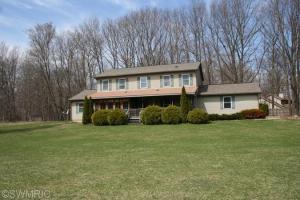 581 Schaeffer Dr, Coldwater, MI 49036 photo 1