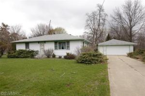 1320 River St, Three Rivers, MI 49093 photo 1