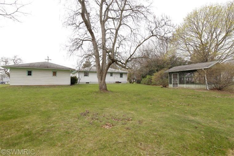 1320 River St, Three Rivers, MI 49093 photo 17