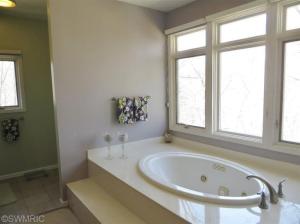 19130 Hoffmaster Dr, Spring Lake, MI 49456 photo 9