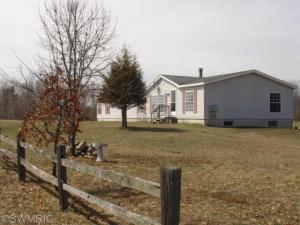 4599 E One Mile Rd, White Cloud, MI 49349 photo 1