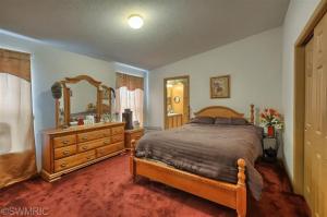 7492 Pine Ridge Dr NE, Belding, MI 48809 photo 19