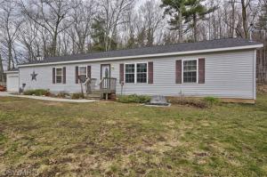 7492 Pine Ridge Dr NE, Belding, MI 48809 photo 3
