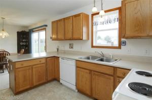 1029 Taylor, Plainwell, MI 49080 photo 7