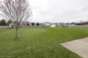 1029 Taylor, Plainwell, MI 49080 photo 16