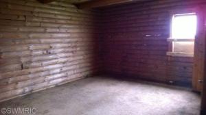 655 N Thornapple Ave, White Cloud, MI 49349 photo 4