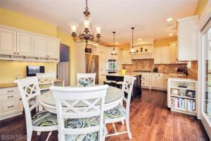 8530 Dunmore Ct SE, Ada, MI 49301 photo 5